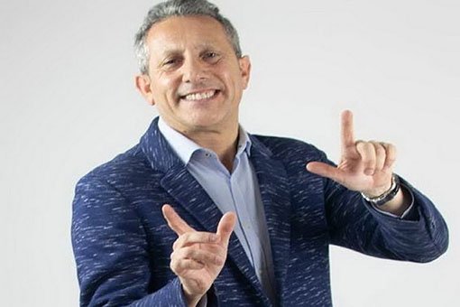 Contratar a ALEJANDRO GARDINETTI Contacto al: 011 5452-1766