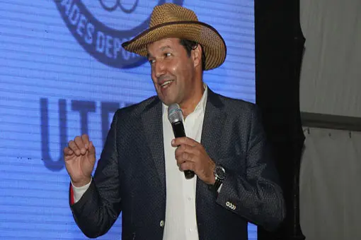 Contratar a CARLOS GARCIA Contacto al: 011 5452-1766 Contratar a CARLOS GARCIA Contacto al: 011 5452-1766