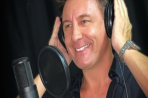 Contratar a MARTIN RUSSO Contacto al: 011 5452-1766